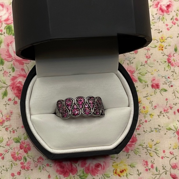 Raspberry Rhodolite Ring in 925 Sterling Silver with Black Rhodium - Picture 2 of 9